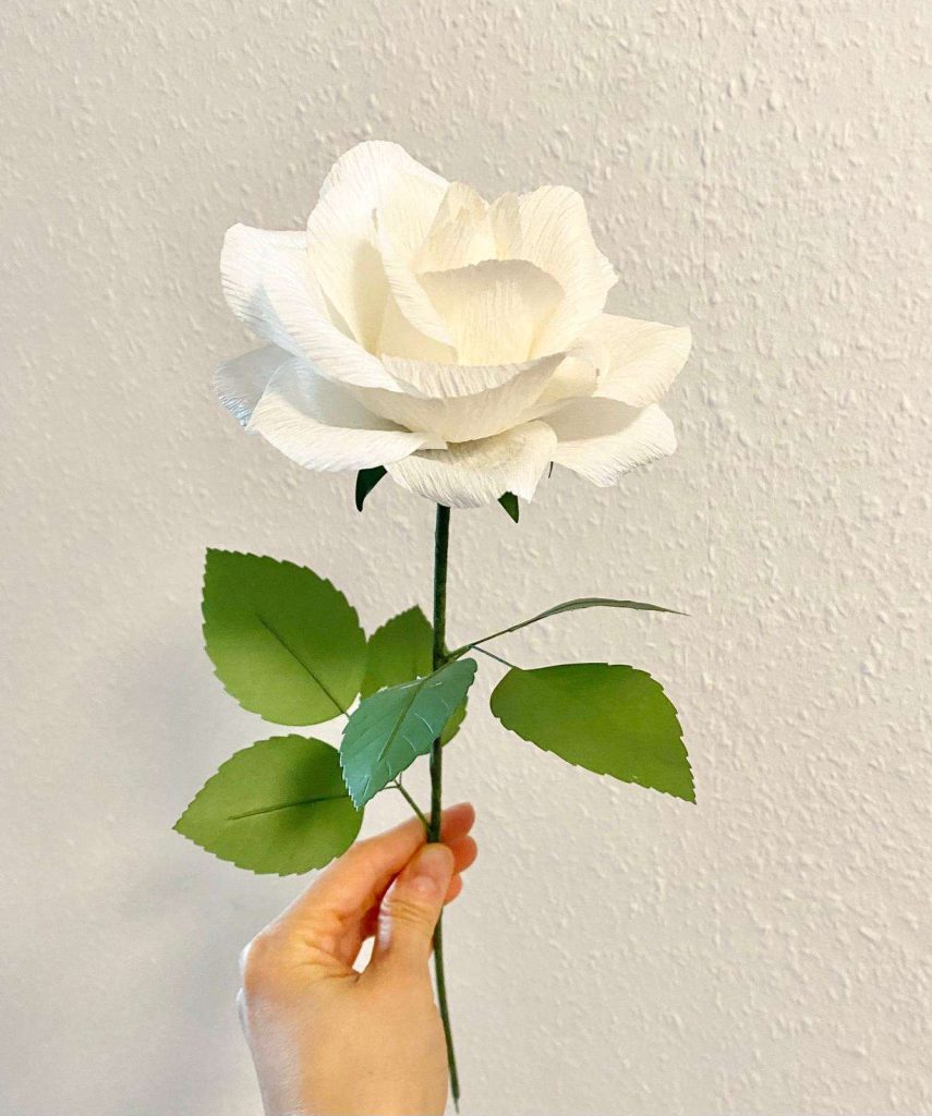 Rose_aus_Krepppapier