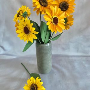 Handgemachte Papier-Sonnenblumen |11 Zweige in Dunkelgelb und Bananengelb
